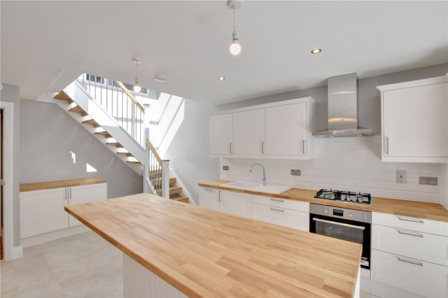 2-bed flat on 21, Meridian Point, Deptford, £600,000