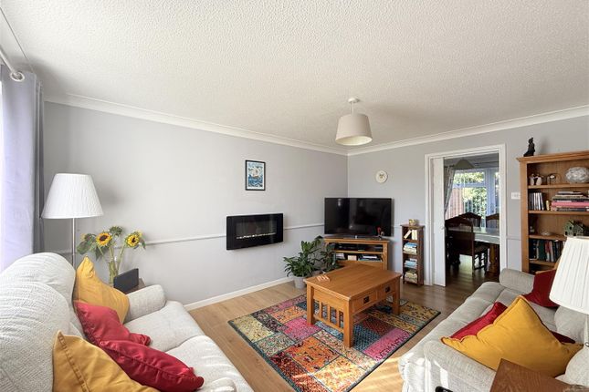 6, Redmire Mews, Dukinfield photo 3