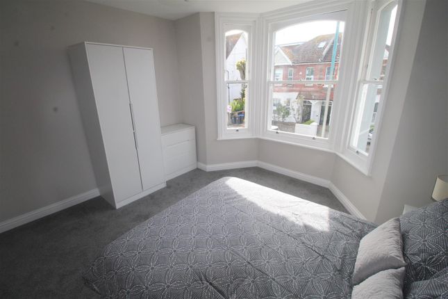 Thumbnail Property to rent in Oxford Road, Worthing