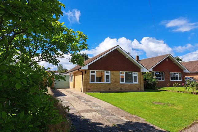 Thumbnail Property to rent in Foxwood Way, Longfield, Kent