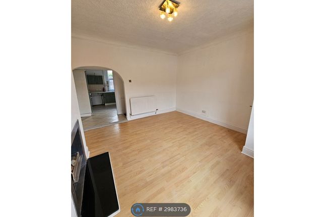 Bolton Road, Kearsley, Bolton photo 4