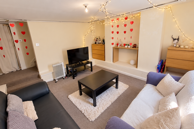 17 Claremont Avenue, Leeds photo 3