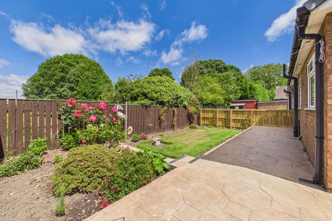 13 Lyndhurst Close, Blaydon-On-Tyne photo 4