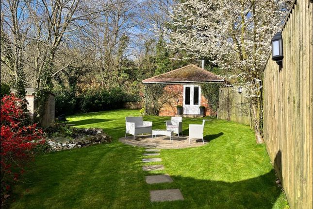 1-bed detached on Pebbles, Pebbles, Newport, £1,250/mo