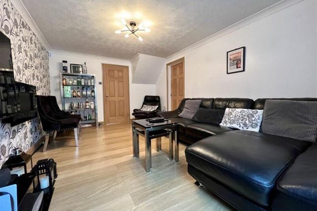 21, Deeley Drive, Tipton photo 3