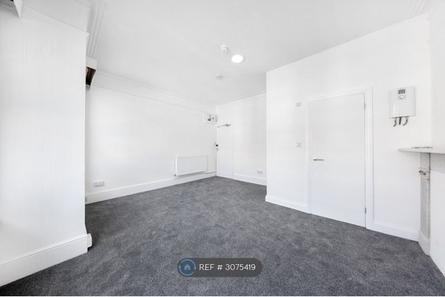 Kingscourt Road, London photo 2