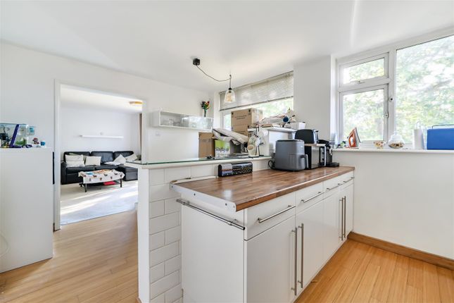 Flat 38 Dunwood Court, Boyn Valley Road, Maidenhead photo 3