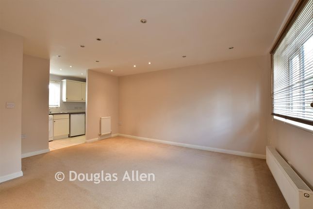 2-bed flat on Fleming House, Nightingale Crescent, Harold Wood, £240,000