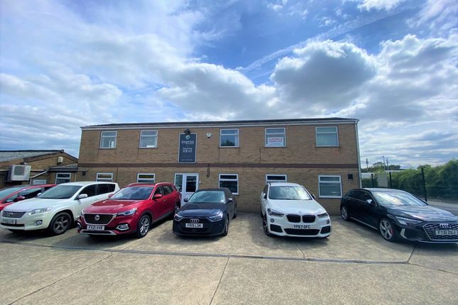Office to let in First Floor Office, Wrightsway, Lincoln, Lincolnshire