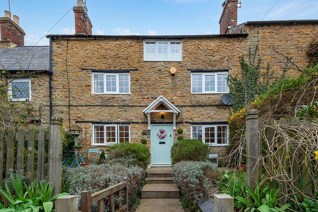 Thumbnail Cottage for sale in High Street Croughton Brackley, Northamptonshire