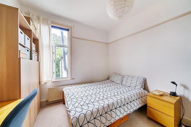 Flat for sale in Burrows Road, London