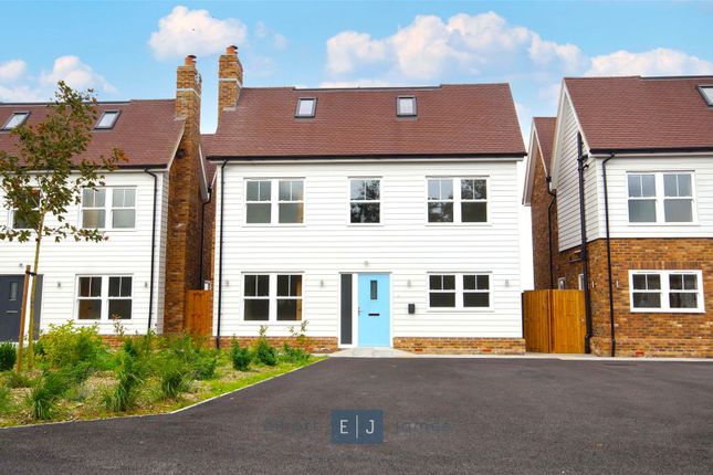 Thumbnail Detached house to rent in Grove Lane, Chigwell