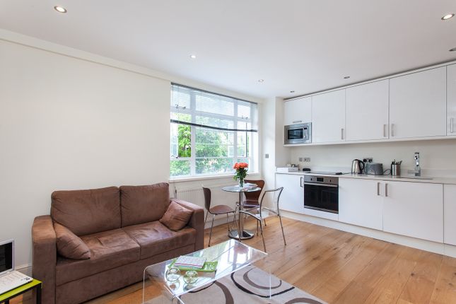 Flat to rent in Sloane Avenue, London