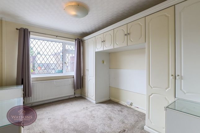 19, Heather Close, Nottingham photo 4