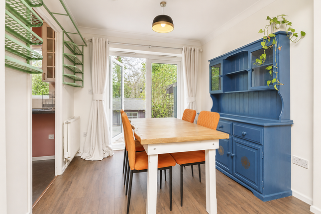 2 Celia Terrace, Bristol photo 3