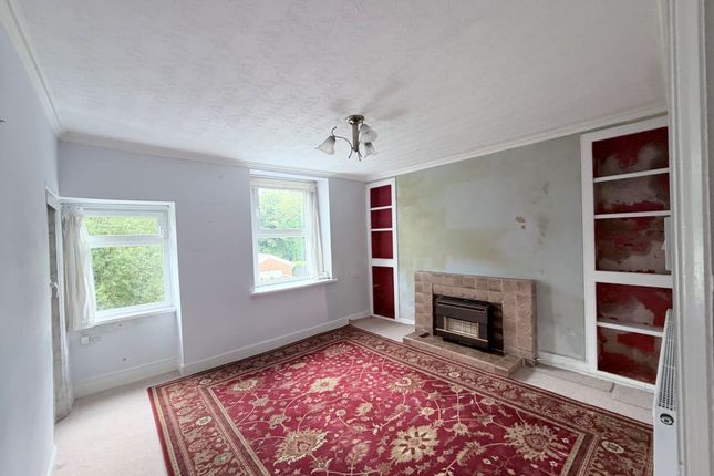 584, Clydach Road, Swansea photo 5