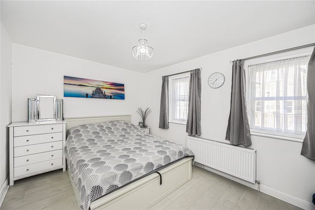 53, Simmons Drive, Essex photo 4
