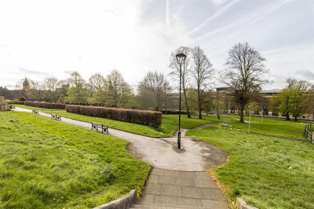 Flat for sale in Knightsbridge Court, West Bars, Chesterfield
