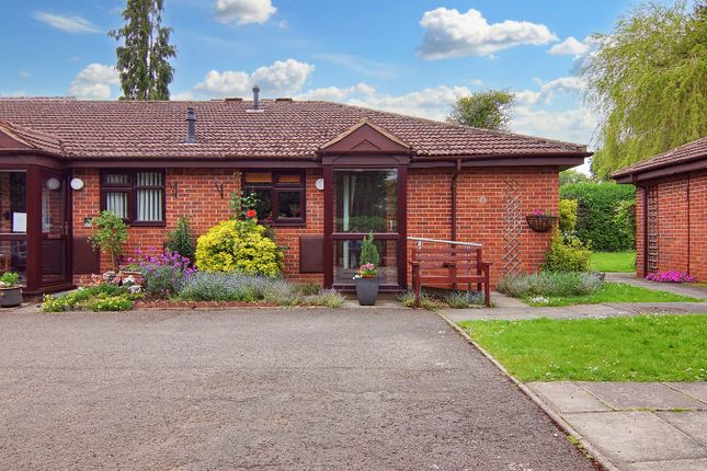 Thumbnail Bungalow for sale in Kenilworth Road, Balsall Common, Coventry
