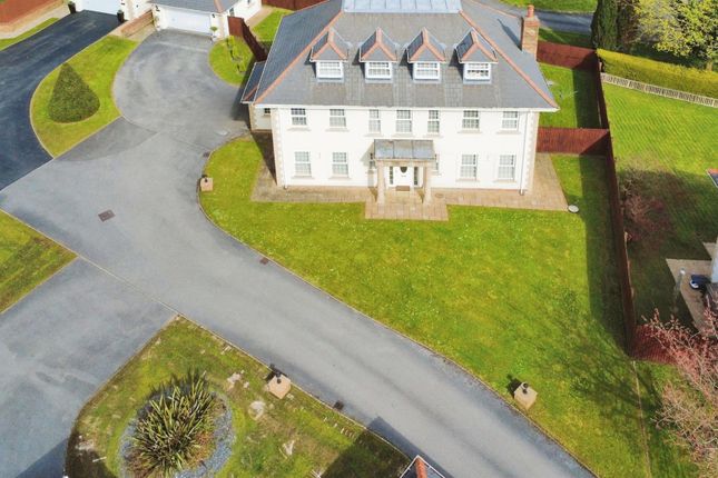 4, Cwrt Ty Gwyn, Llanelli photo 5