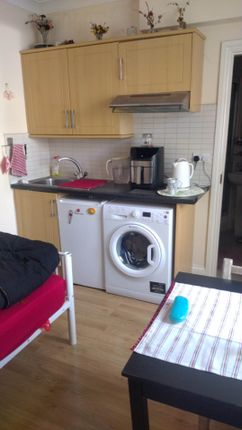 Studio to rent in Abbey Road, Park Royal