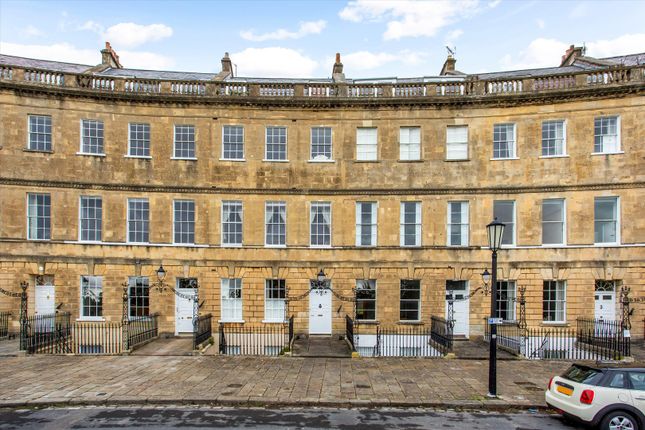 Thumbnail Flat for sale in Lansdown Crescent, Bath, Somerset