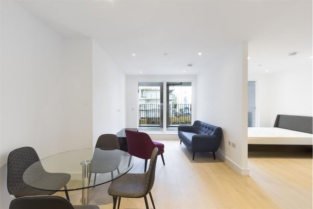 Thumbnail Flat to rent in The Avenue, Queen's Park