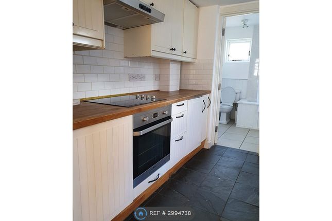 Chinnor Road, Thame photo 3