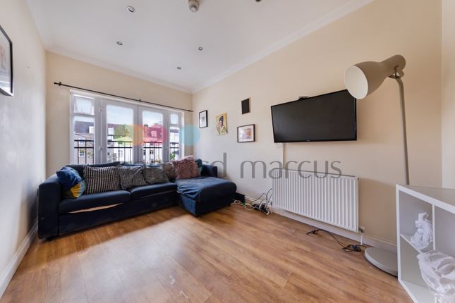 Flat to rent in Selsdon Road, South Croydon