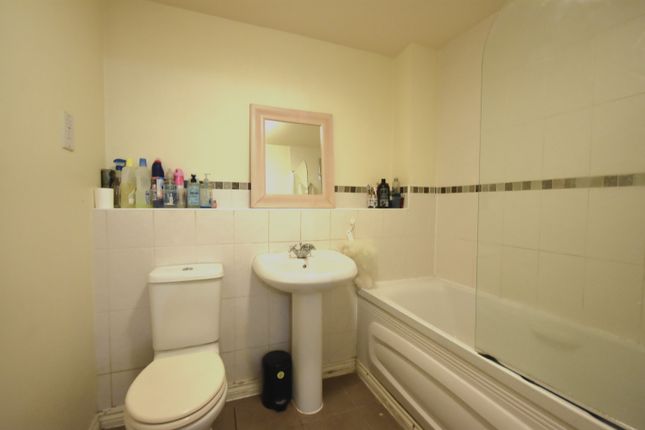 151, Swan Lane, Coventry photo 4