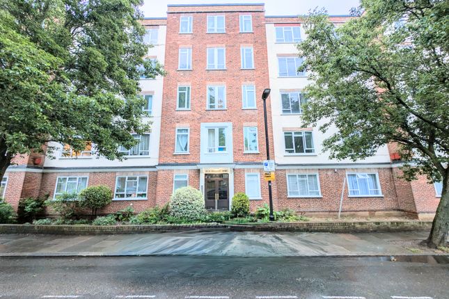 Flat to rent in Charlbert Street, St John's Wood