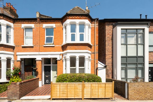 Flat for sale in Fawe Park Road, East Putney