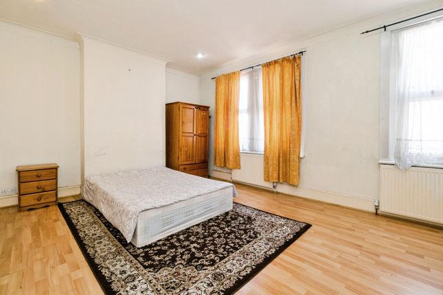 20, Henry Road, London photo 4
