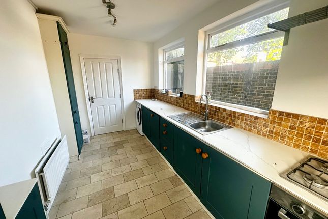 125-127, Longhurst Road, London photo 4