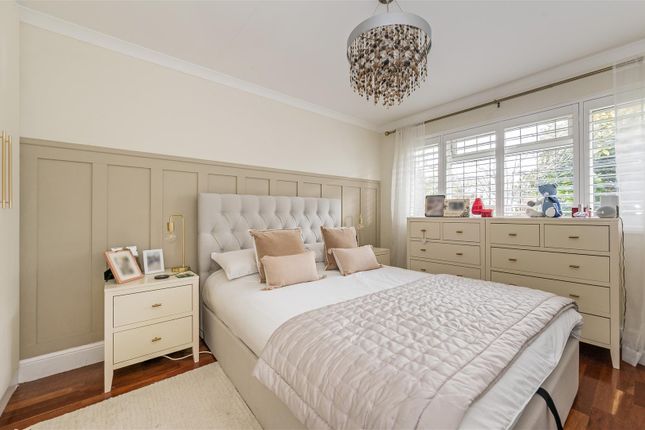 2, Inhurst Avenue, Waterlooville photo 4