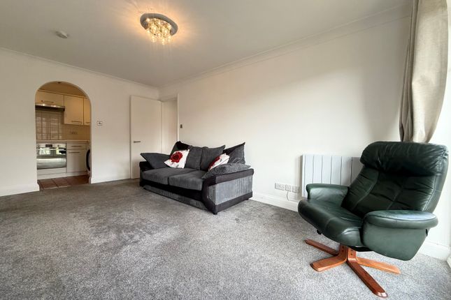 26, Imperial Court, Henley-On-Thames photo 3