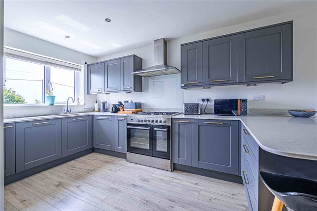 68, Castle Hill Road, Totternhoe photo 4