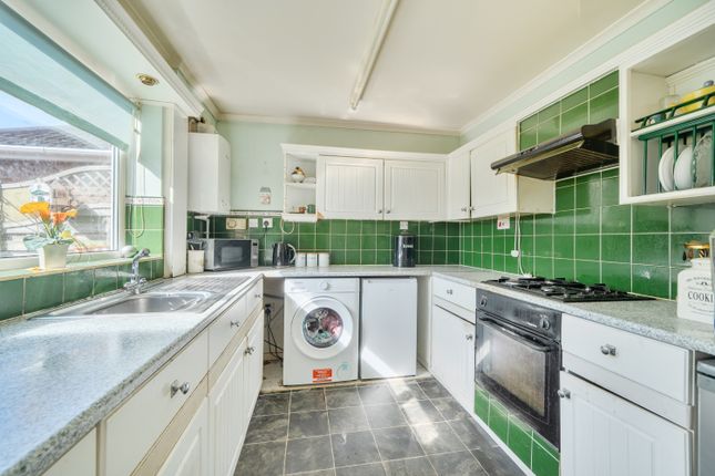 204, Parkfield Drive, Birmingham photo 4
