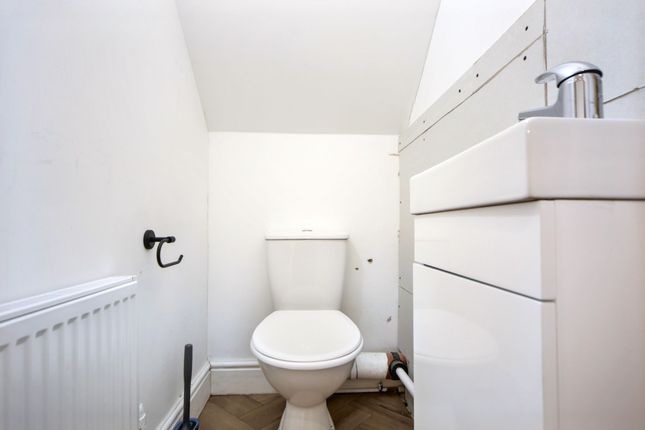 54 Ashbourne Avenue, Wigan photo 3