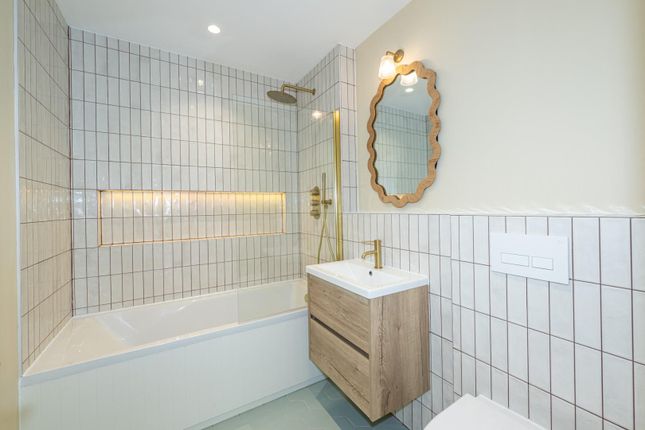 183B, Kilburn High Road, London photo 4