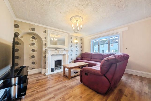 92, Shaw Street, Larkhall photo 2