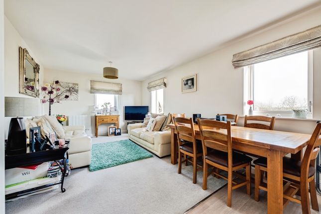 10, Guild Close, Witney photo 3