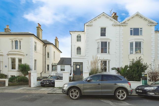Thumbnail Flat for sale in Albany Villas, Hove