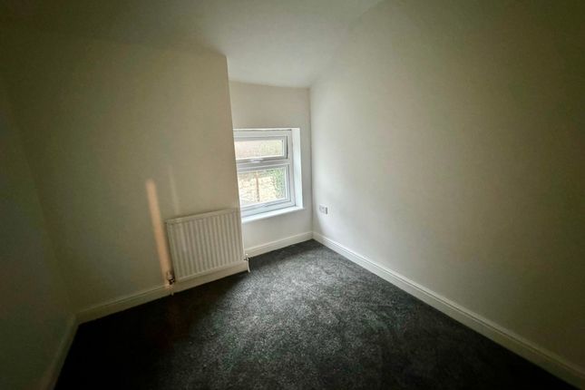 Terraced house to rent in Gladstone Street, Abertillery