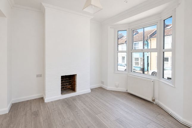 74, Whichelo Place, Brighton photo 4
