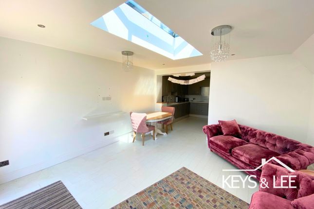 63, Mount Pleasant Road, Romford photo 3
