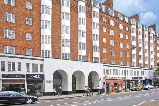 Flat to rent in Latymer Court, Hammersmith Road, London