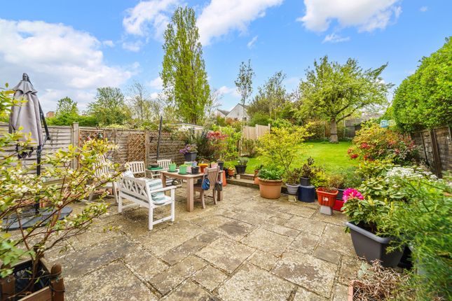 15, Pollard Road, Morden photo 3