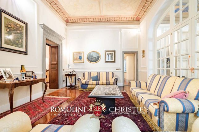 Country house for sale in Florence, Tuscany, Italy