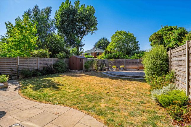 8, Bartel Close, Hemel Hempstead photo 3
